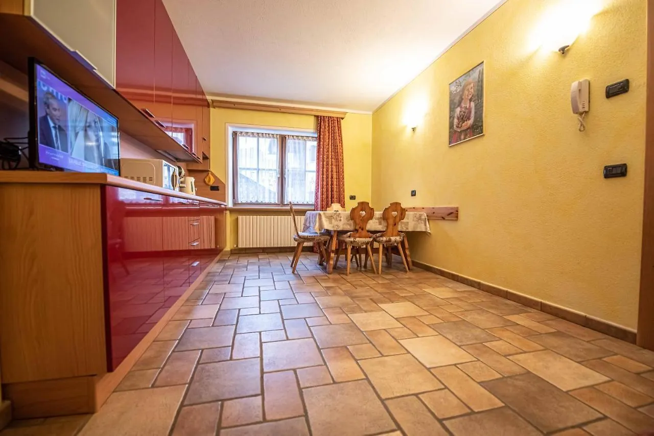 Family House Amalia Myholidaylivigno 0*, Livigno