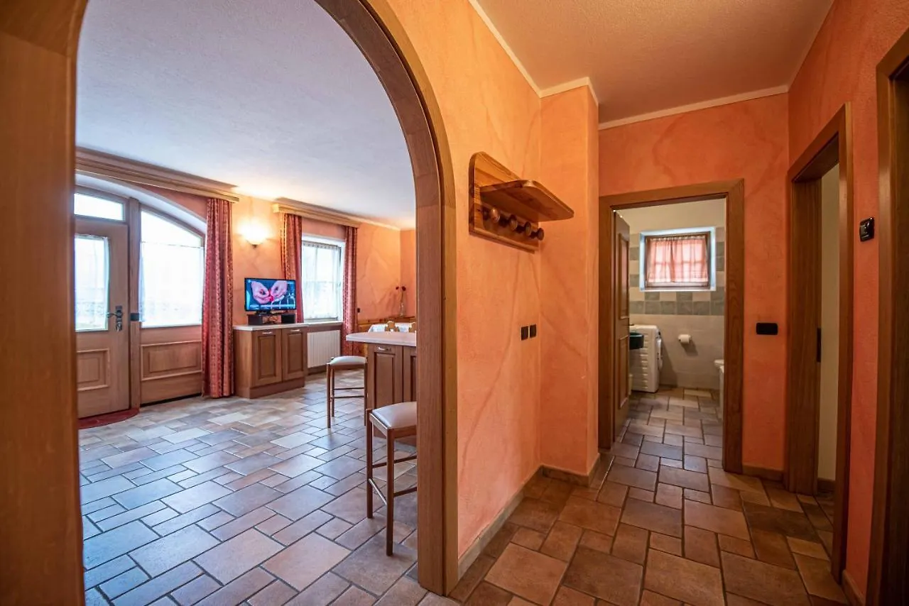 Family House Amalia Myholidaylivigno Apartment