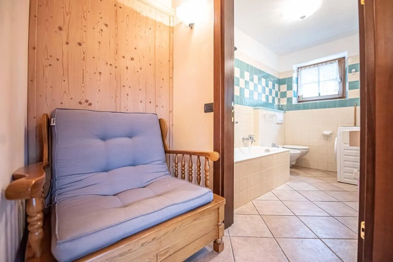 Family House Amalia Myholidaylivigno Italy