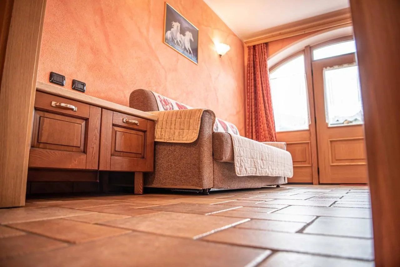 Family House Amalia Myholidaylivigno