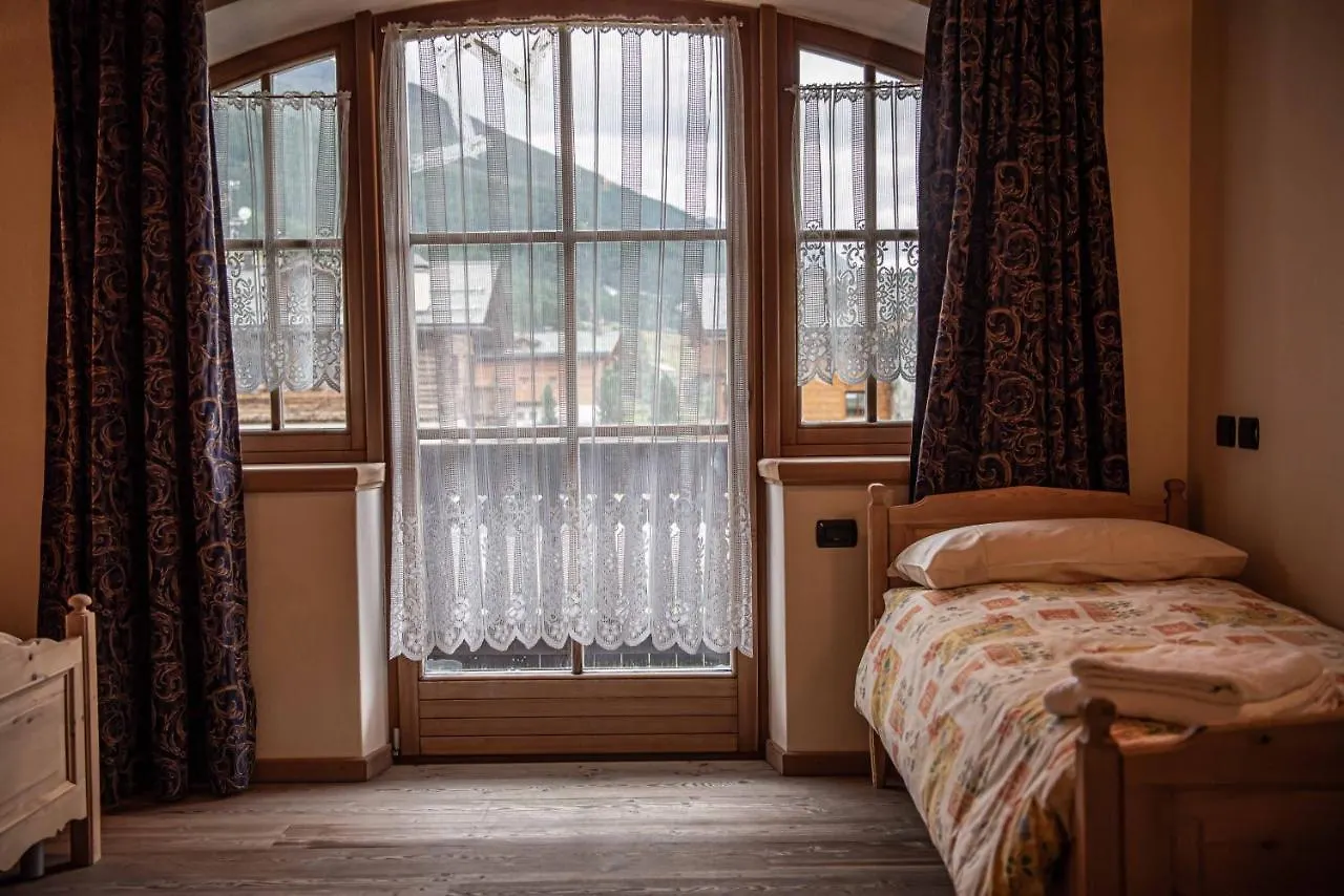 Family House Amalia Myholidaylivigno Italy