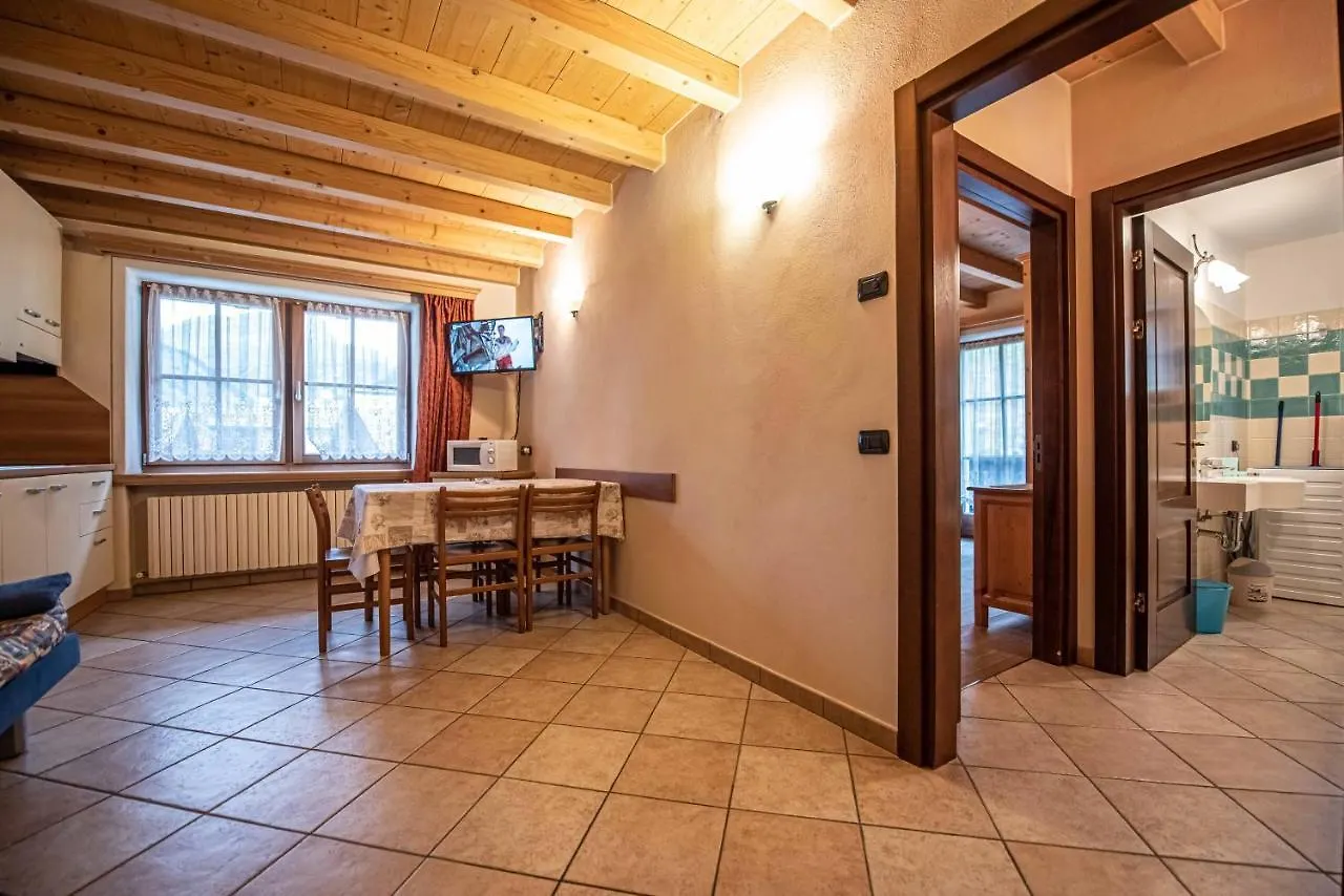 Apartment Family House Amalia Myholidaylivigno Italy